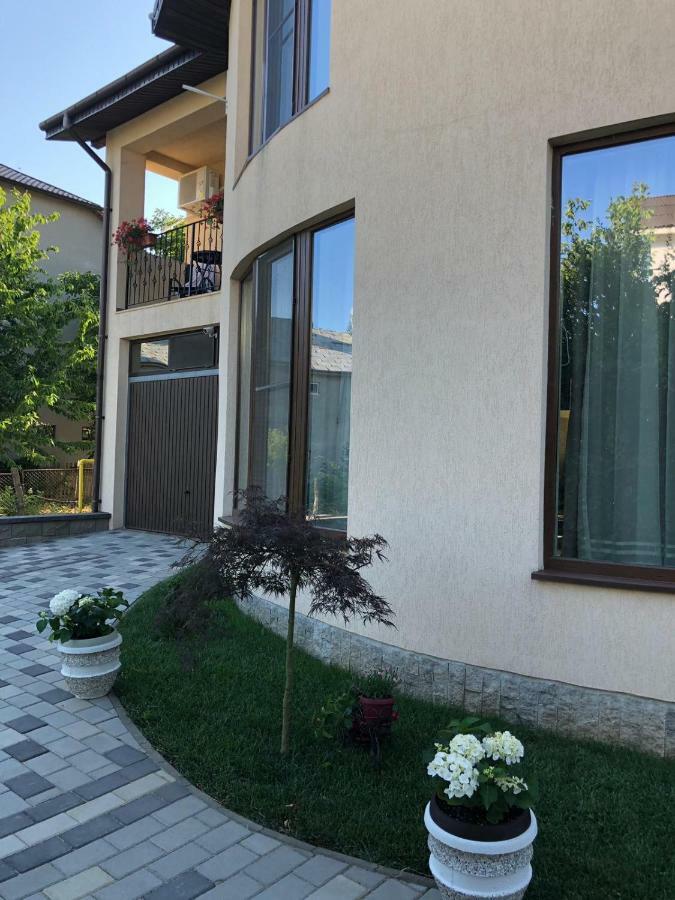 Eden Blue Hotel Costinesti Bagian luar foto